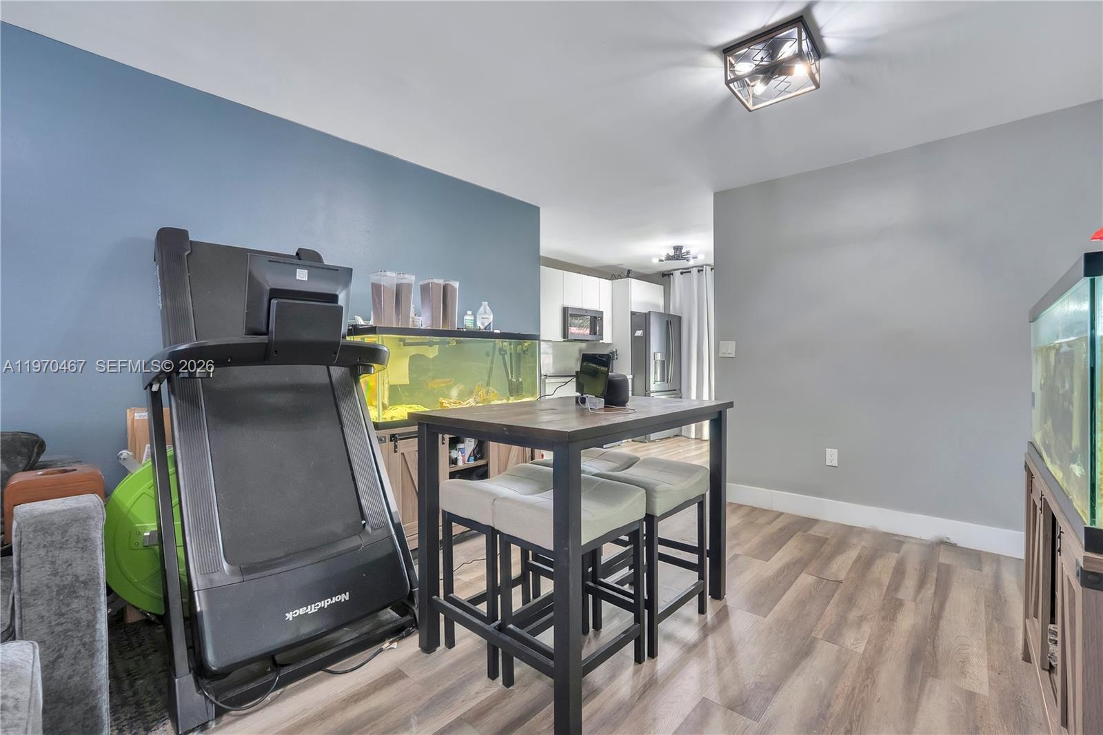 LAGO DEL REY CONDO - Residential