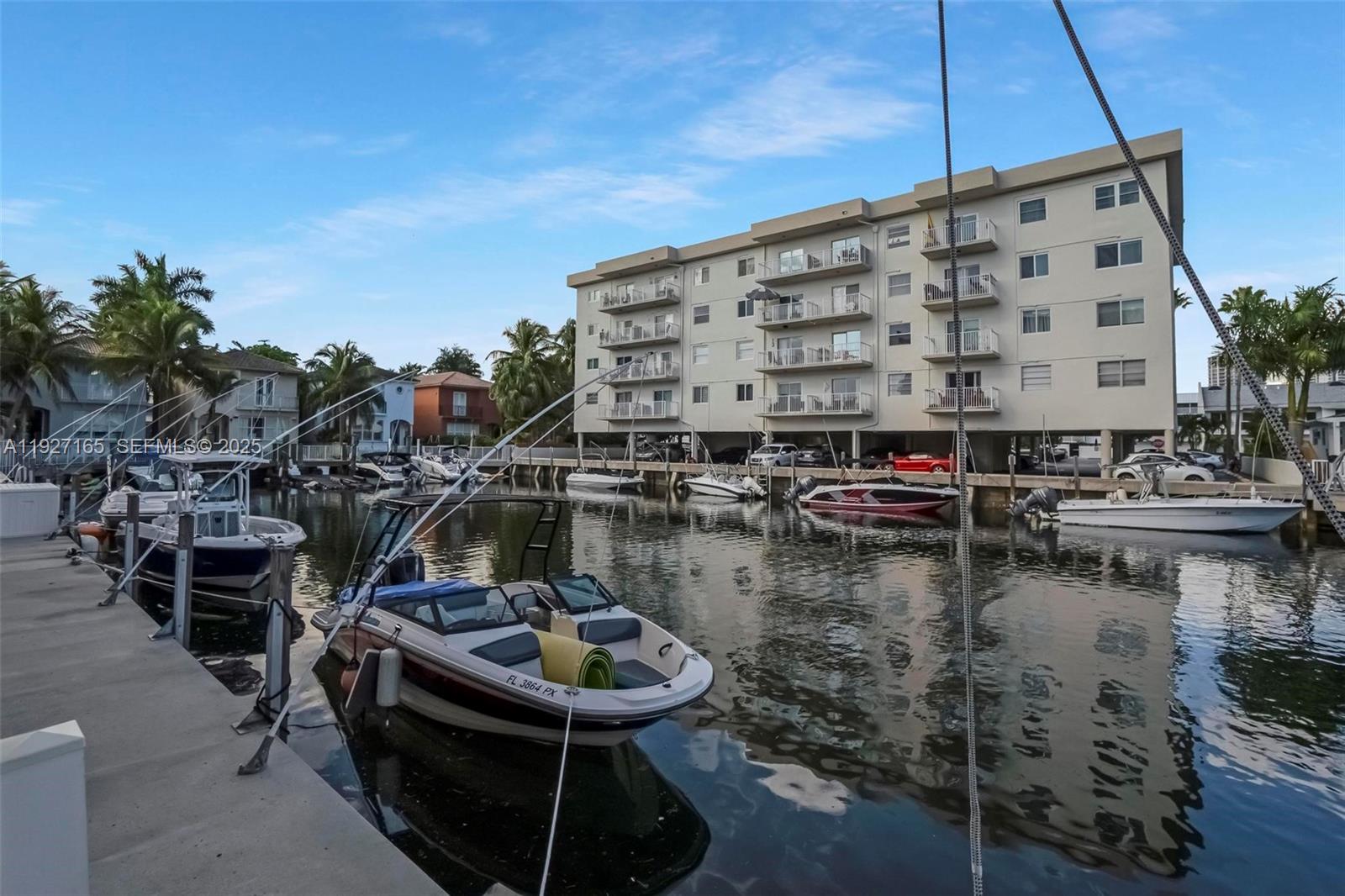 LA CANADIENNE CONDO - Residential Lease