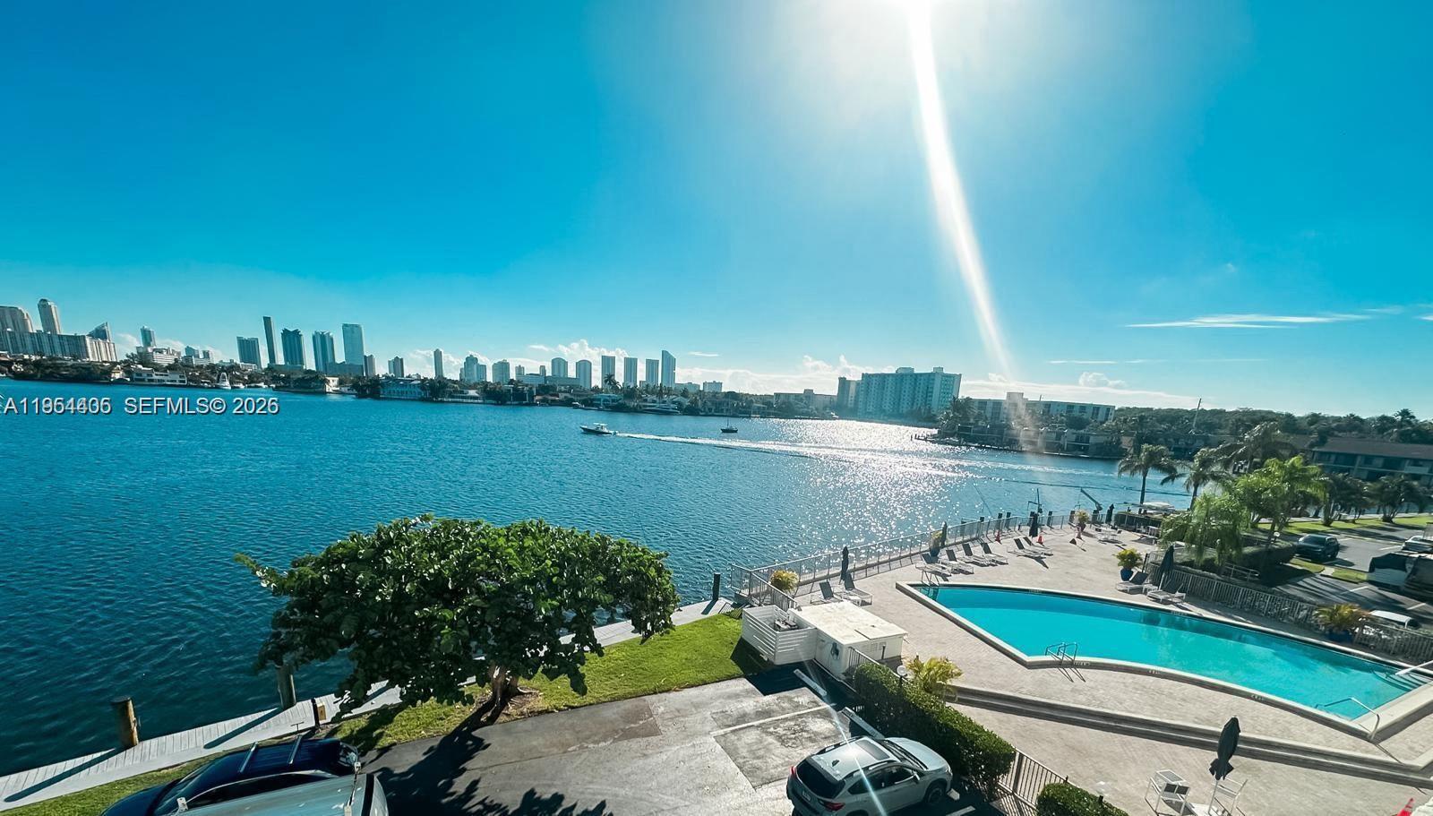 REEF NORTH CONDO - Residential