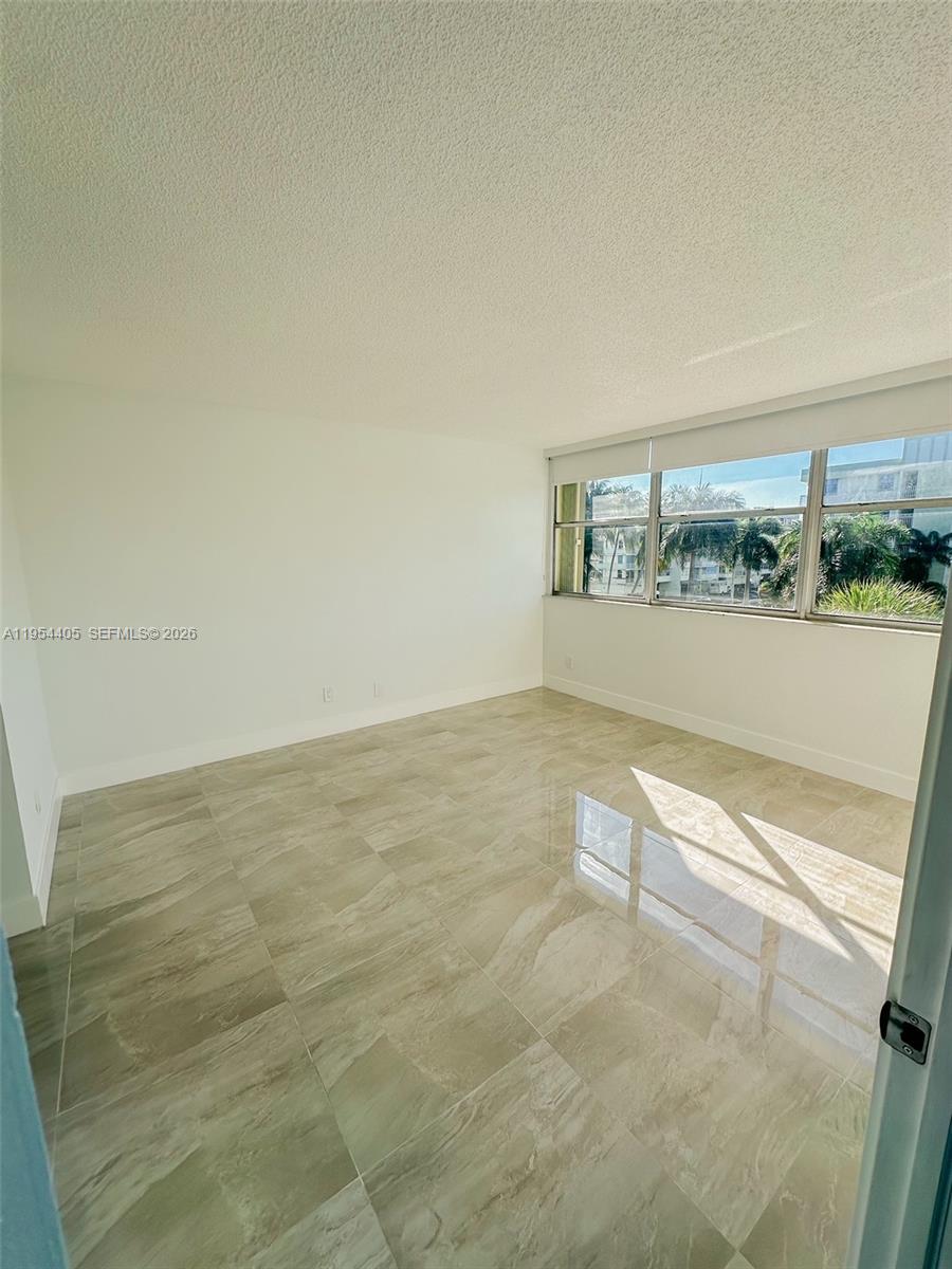 REEF NORTH CONDO - Residential