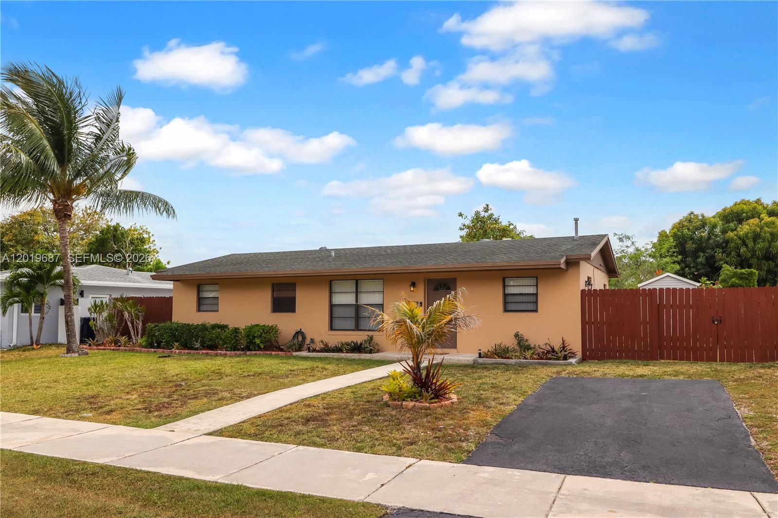 FAIRWAY ESTATES SEC 3 - Residential