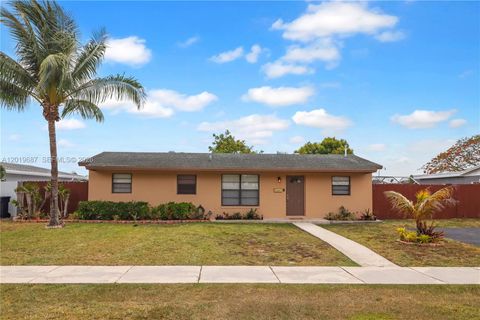 15502 SW 102nd Ave Miami FL 33157