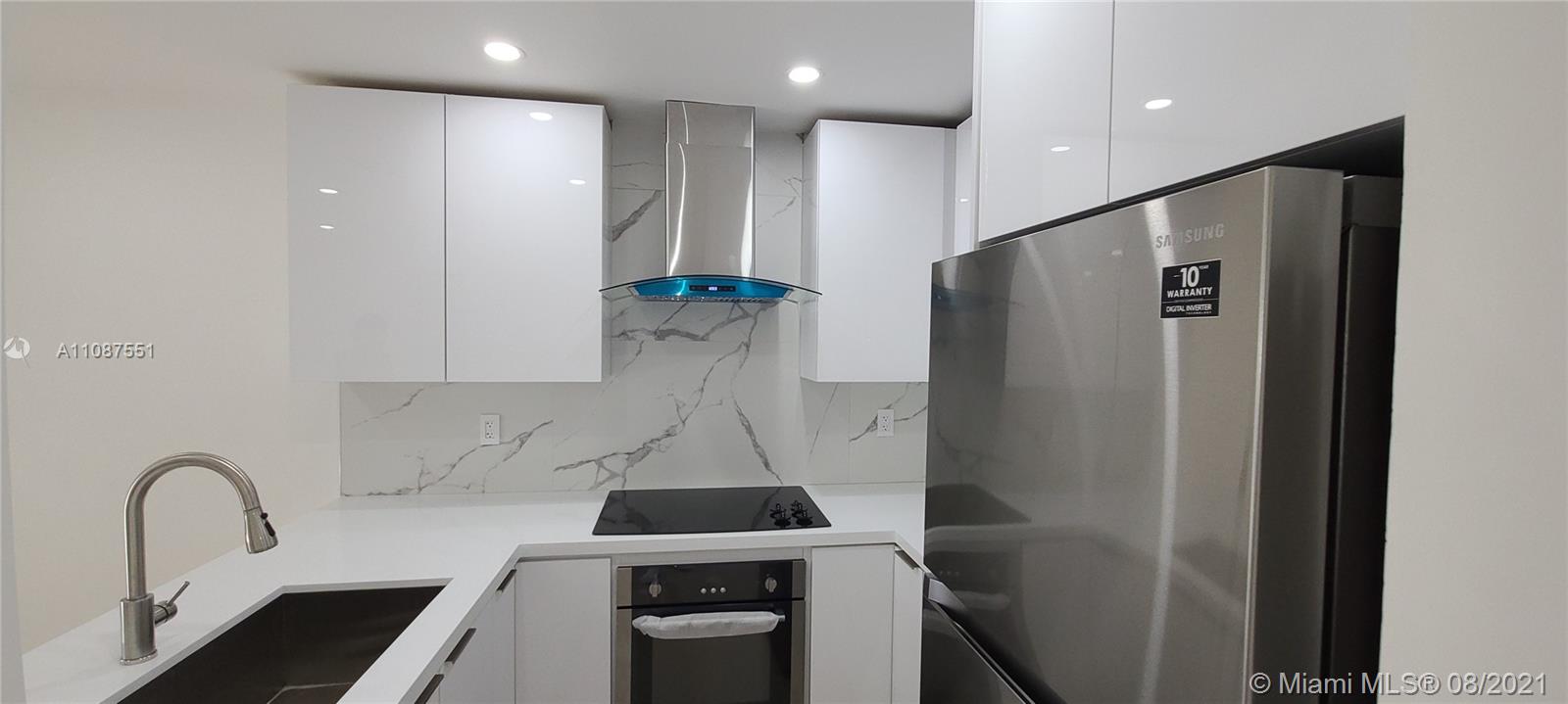 FOUNTAIN BLUE TOWNHOUSES - Residential