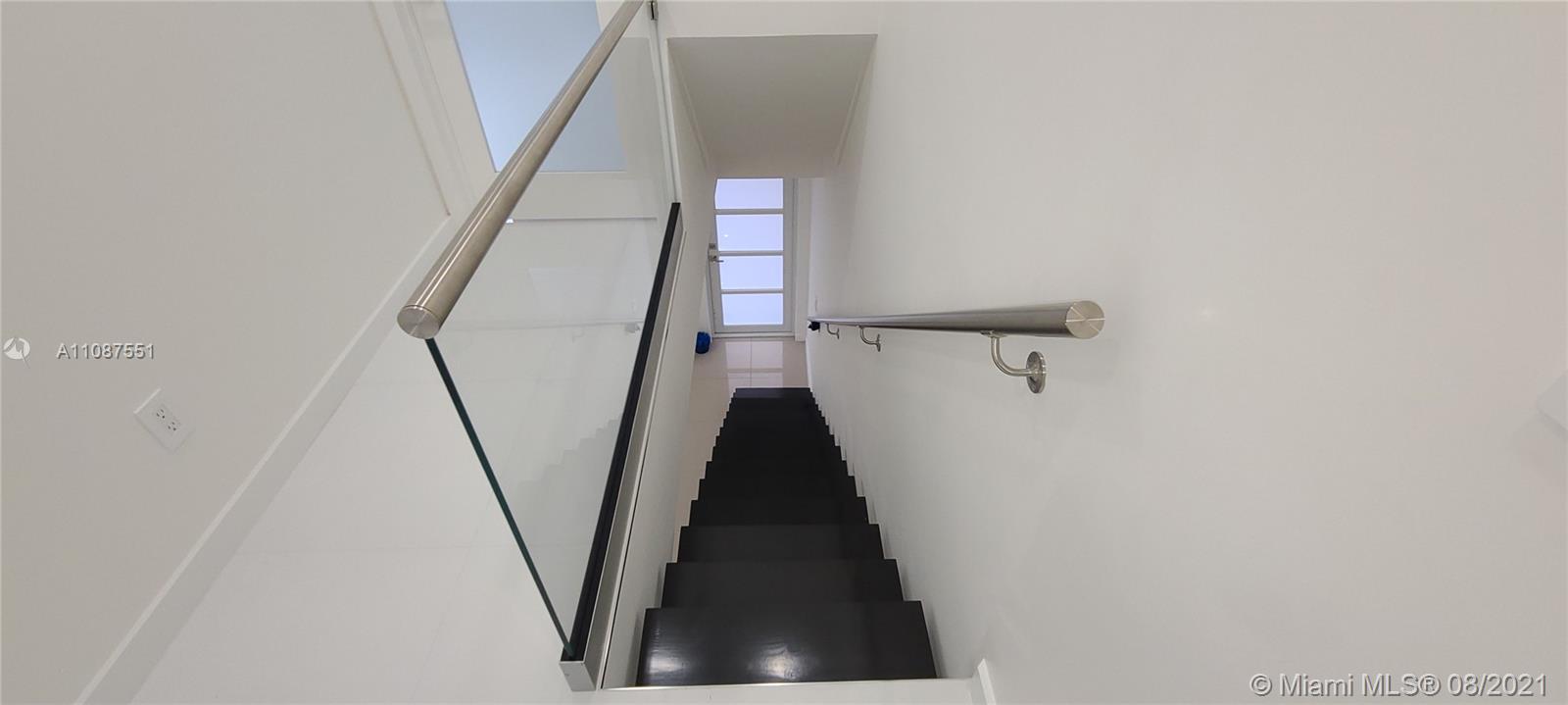 FOUNTAIN BLUE TOWNHOUSES - Residential