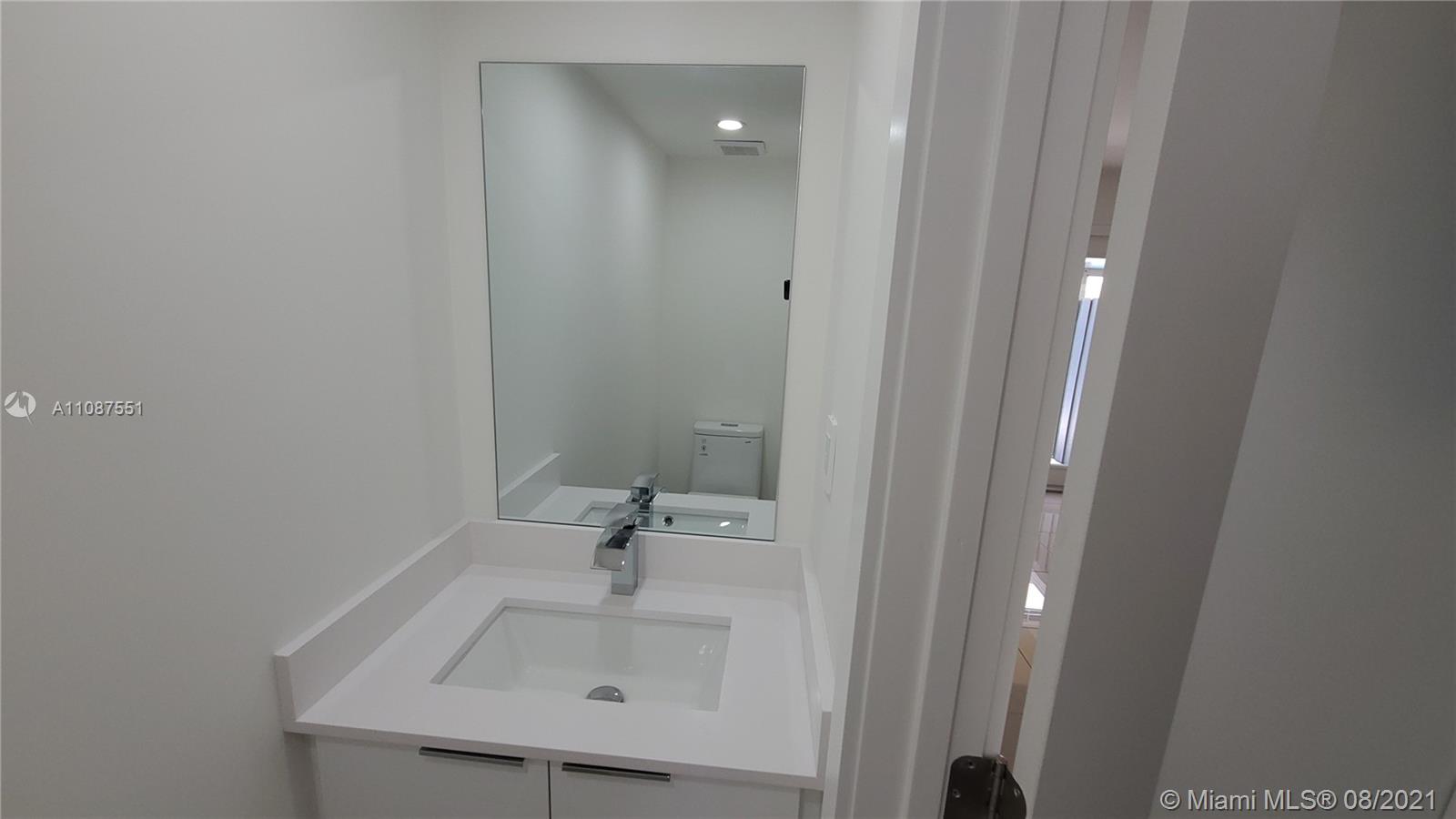 FOUNTAIN BLUE TOWNHOUSES - Residential