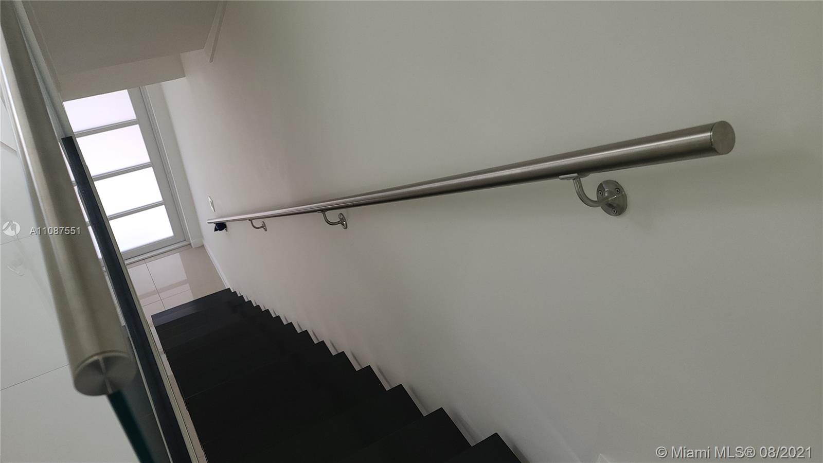 FOUNTAIN BLUE TOWNHOUSES - Residential