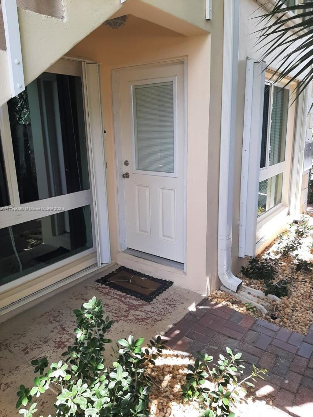 Photo of 861 SE 22nd Ave #2, Pompano Beach, FL 33062 (MLS # A11795636)