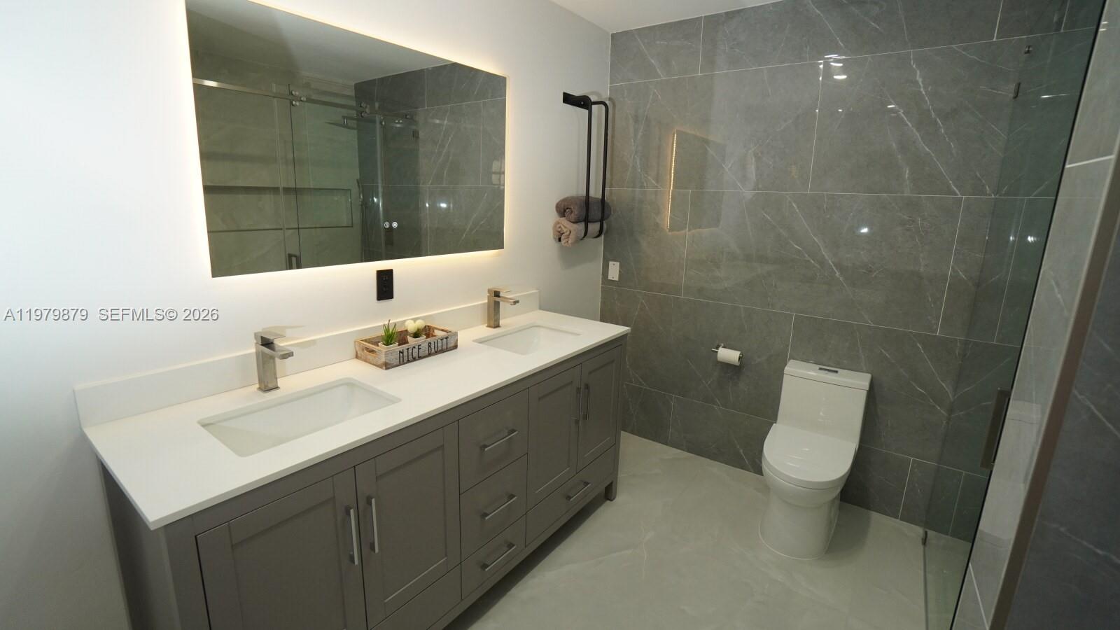 S & R OF INVERRARY - Residential