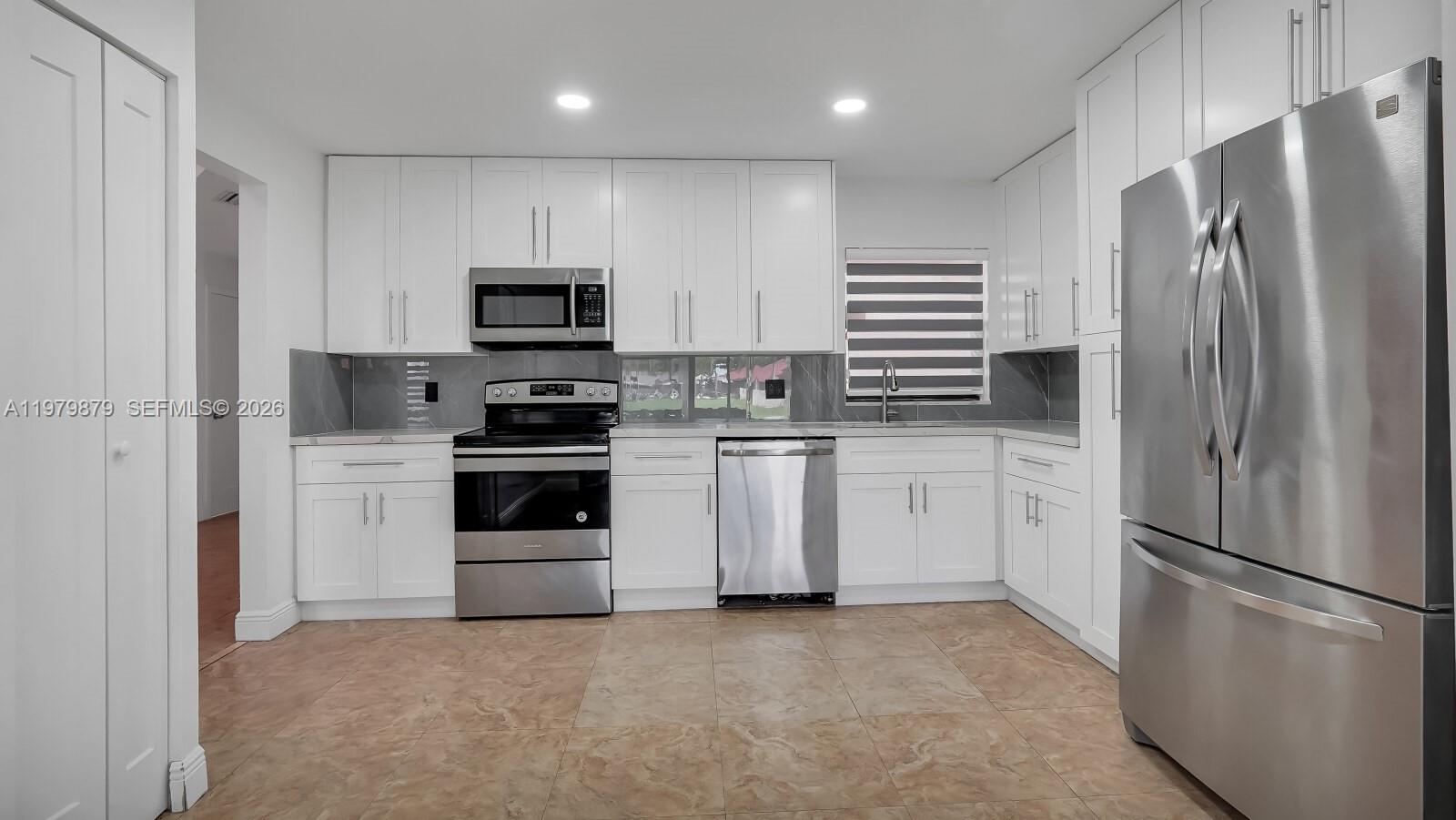 S & R OF INVERRARY - Residential