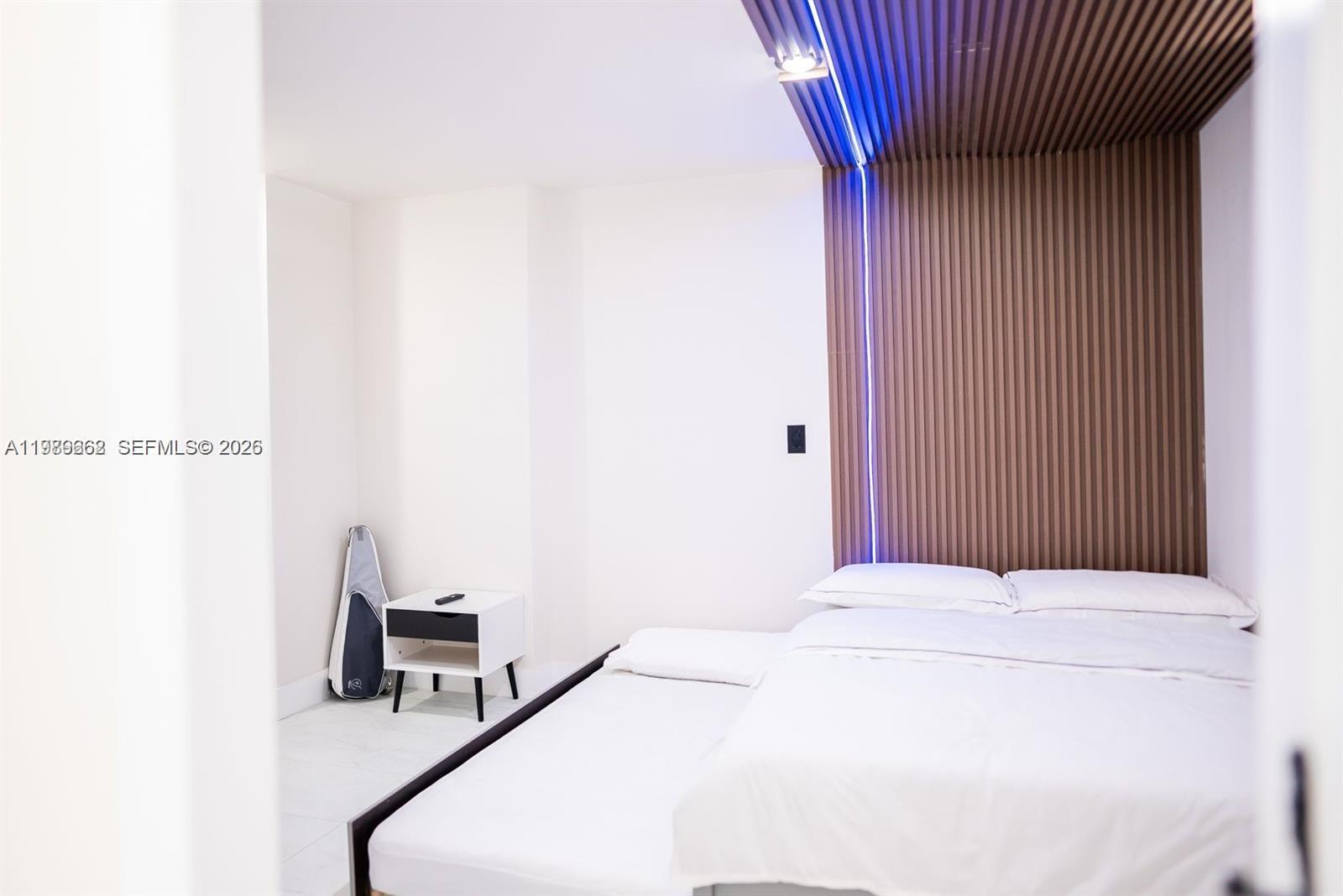 ISLAND SHORES CONDO - Residential Lease