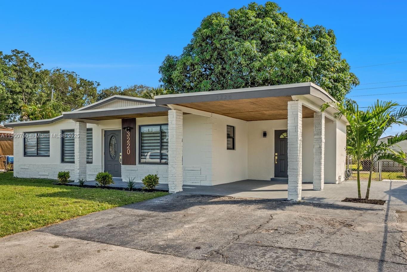3220 NW 16th St