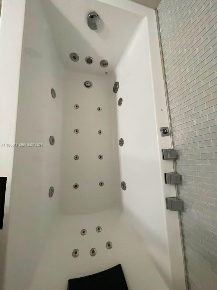 SEASONS CONDO - Residential Lease