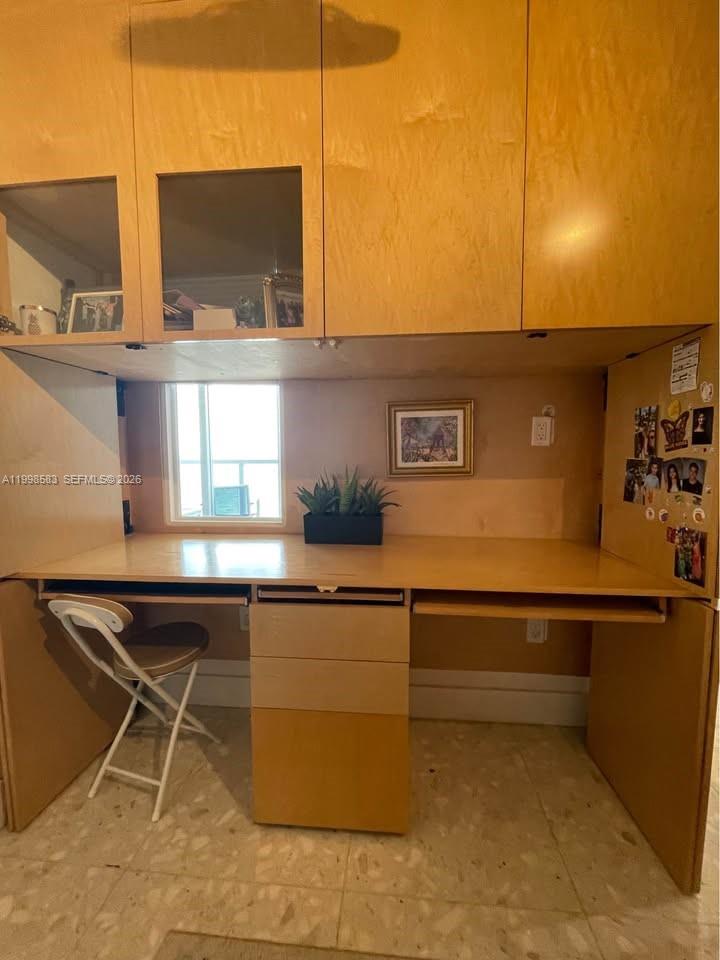 SEASONS CONDO - Residential Lease