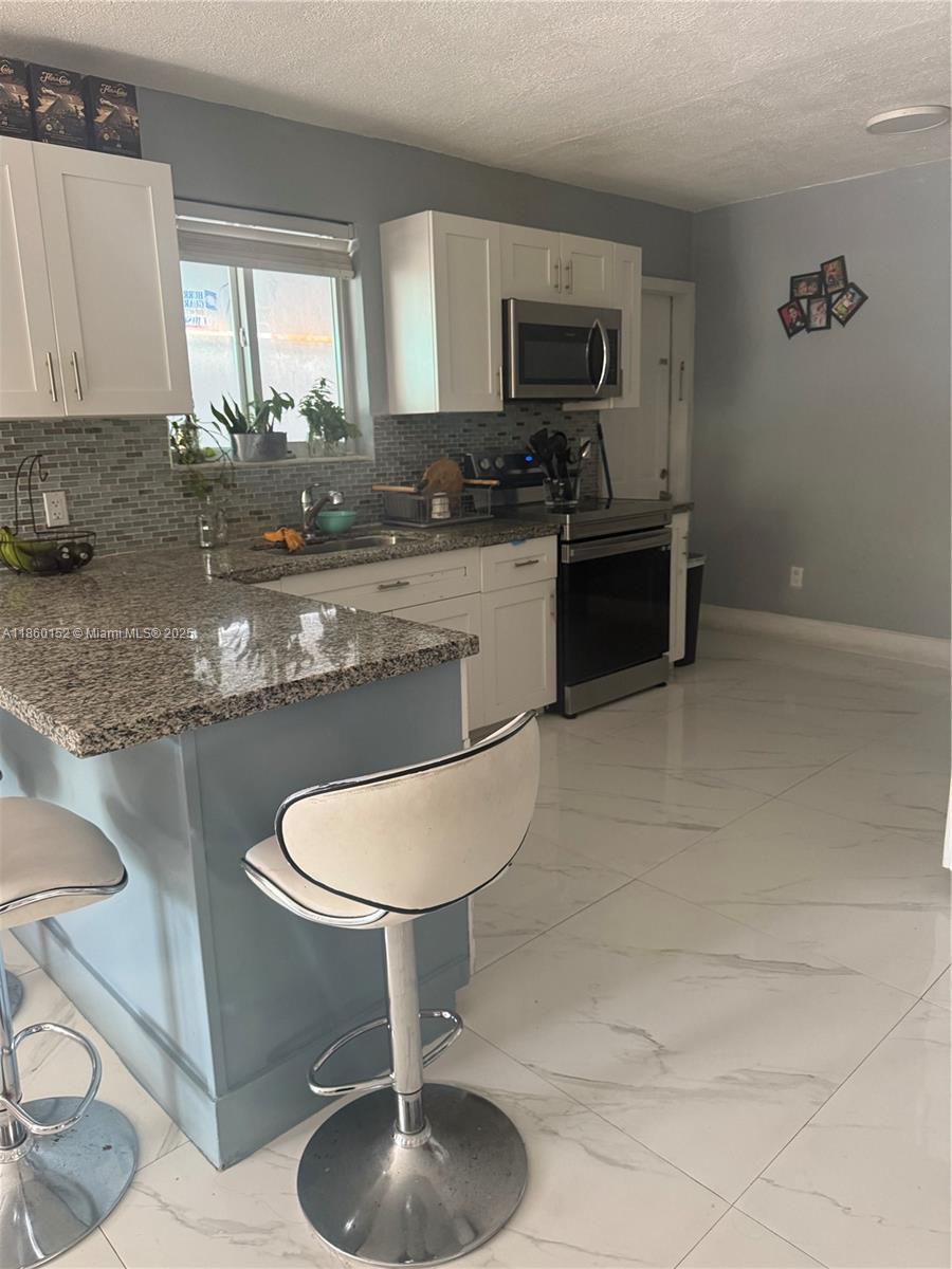 3285 NW 92nd St