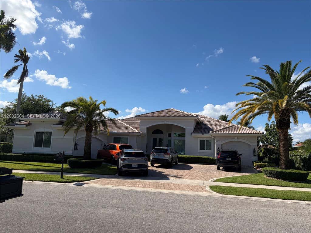 Photo of 15253 SW 40th St #0, Davie, FL 33331 (MLS # A12032684)