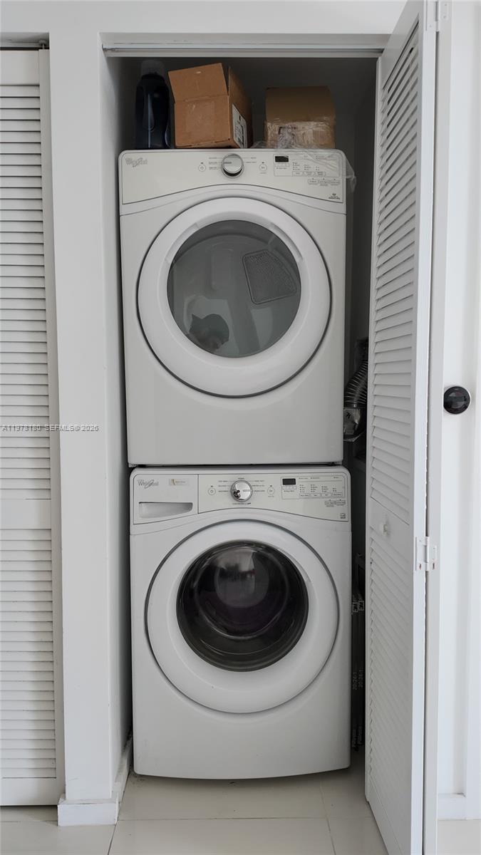 5300 PASEO CONDO - Residential