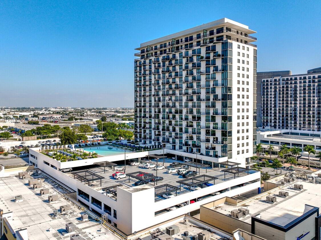 5300 PASEO CONDO - Residential