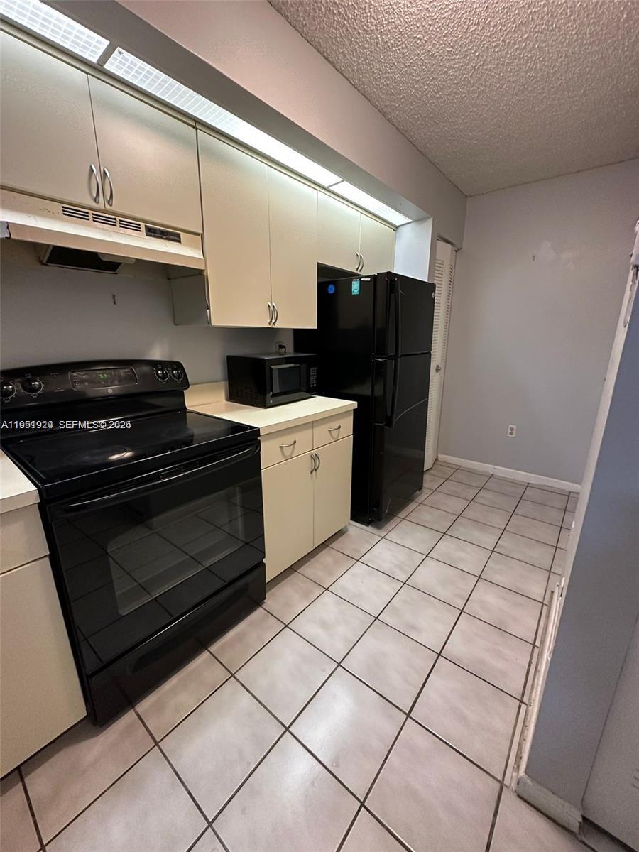 LE CLUB AT OLD CUTLER CON - Residential