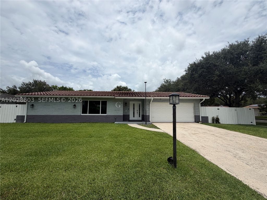 Photo of 491 NW 45th Ter, Plantation, FL 33317 (MLS # A12028603)
