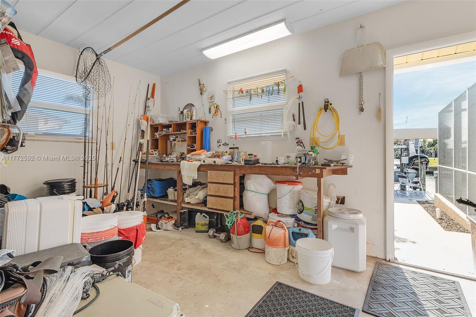 ISLAND HARBORS - Residential Income