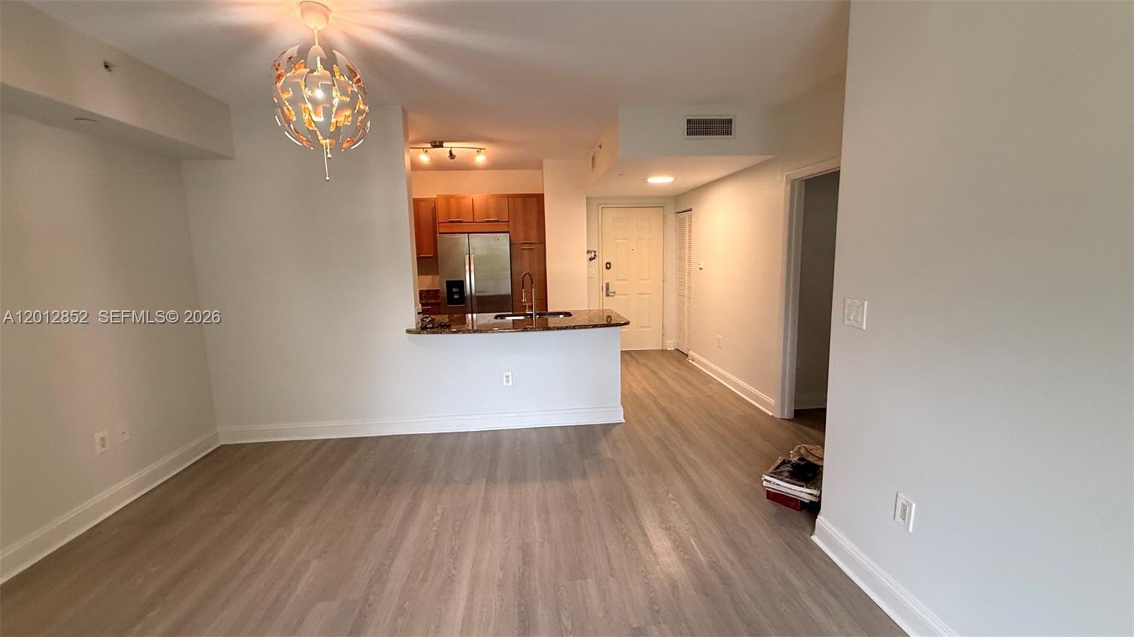 VERANDA CONDO - Residential