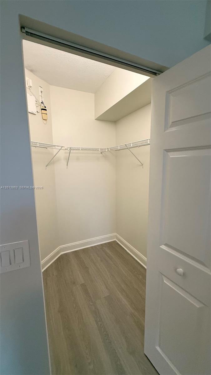 VERANDA CONDO - Residential