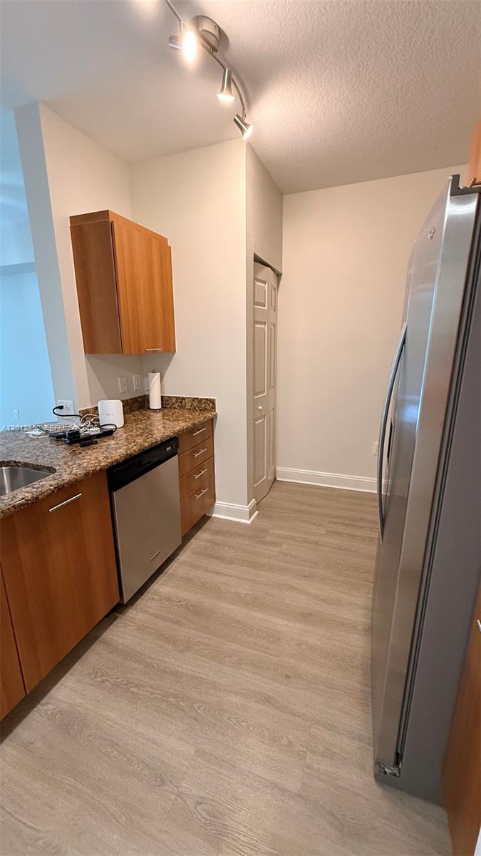 VERANDA CONDO - Residential