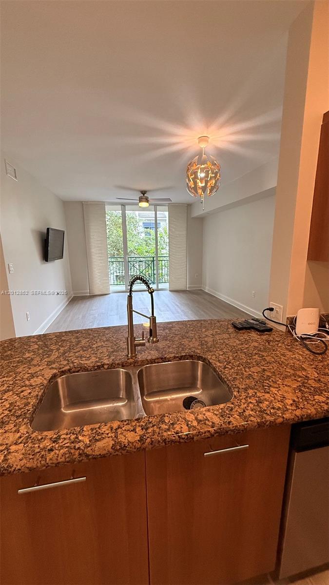 VERANDA CONDO - Residential