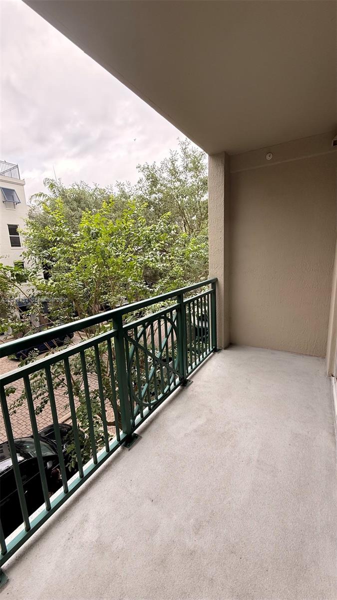 VERANDA CONDO - Residential
