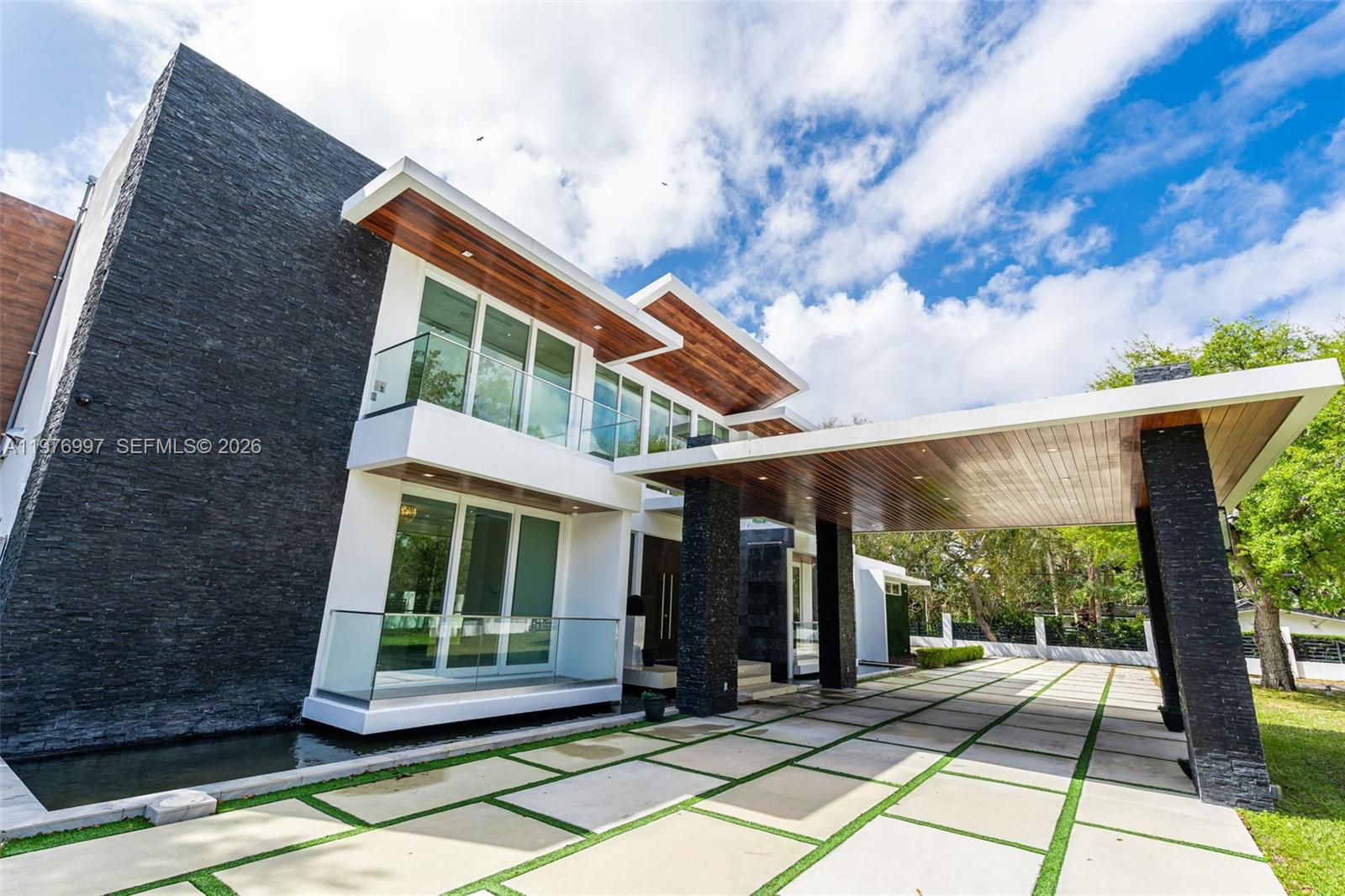 RIDGELINE ESTATES - Residential