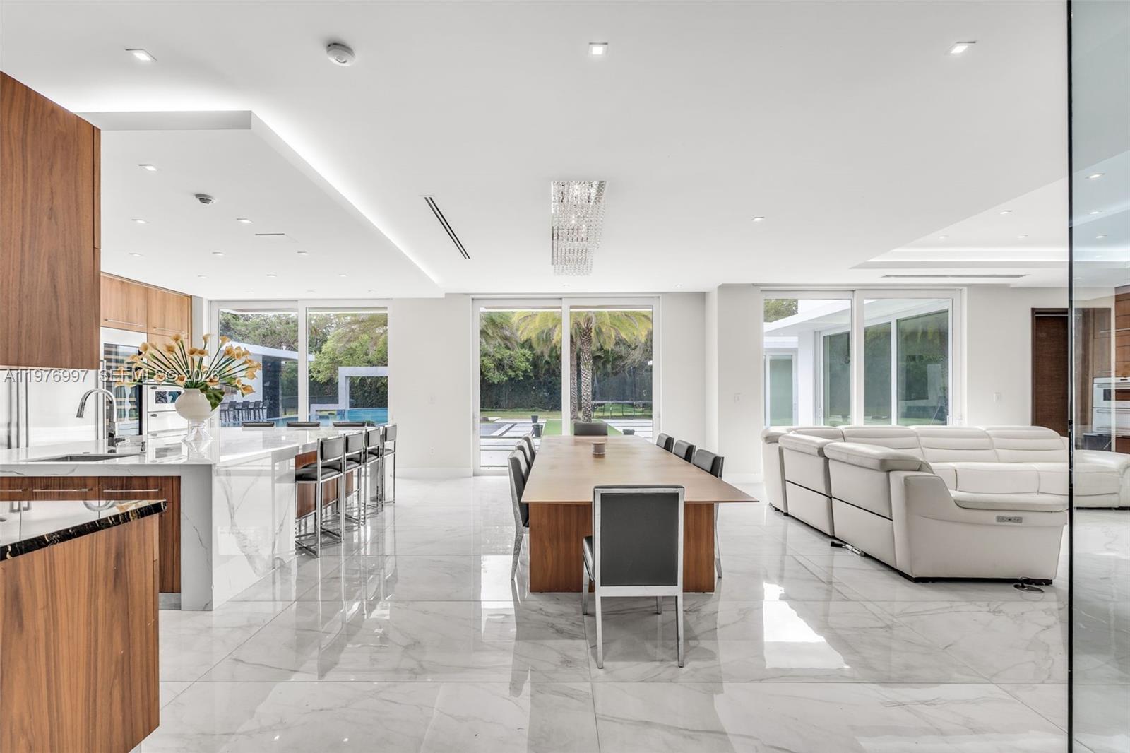 RIDGELINE ESTATES - Residential