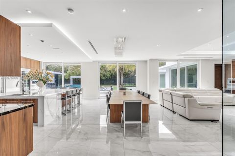 Tiny photo for 6300 SW 126th St, Pinecrest, FL 33156 (MLS # A11976997)