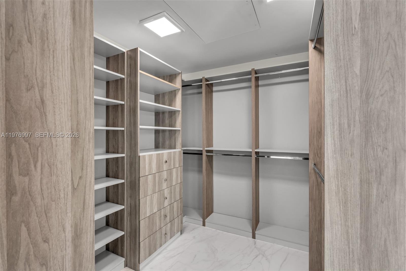 RIDGELINE ESTATES - Residential