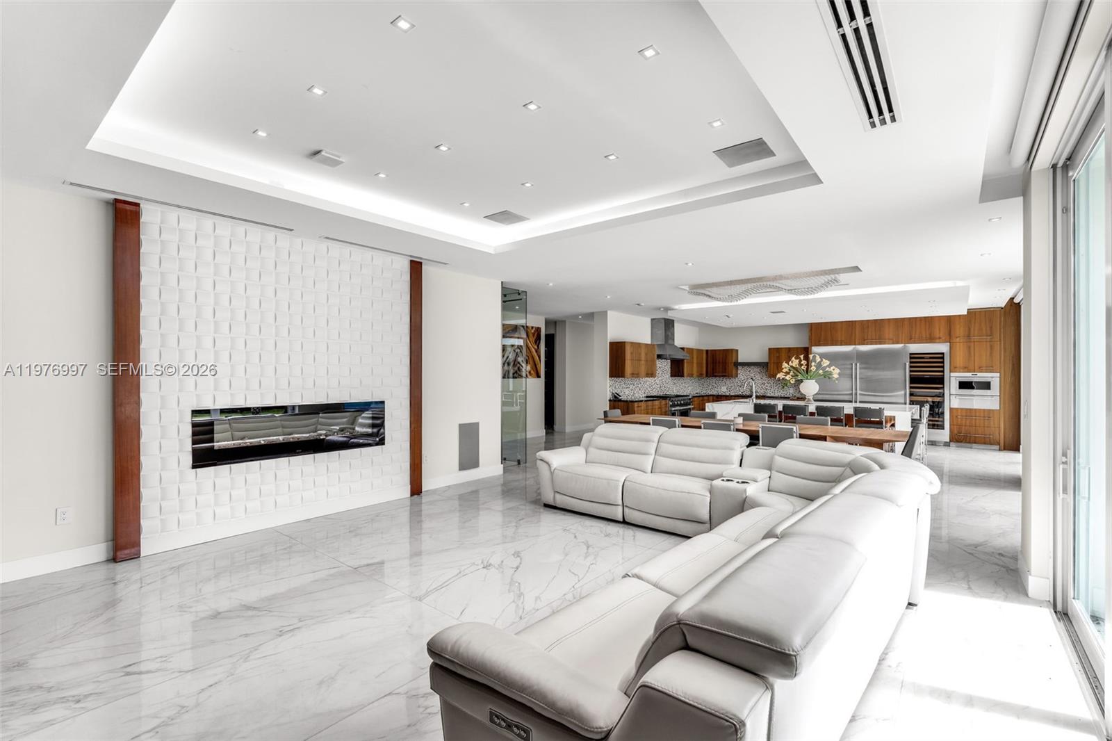 RIDGELINE ESTATES - Residential