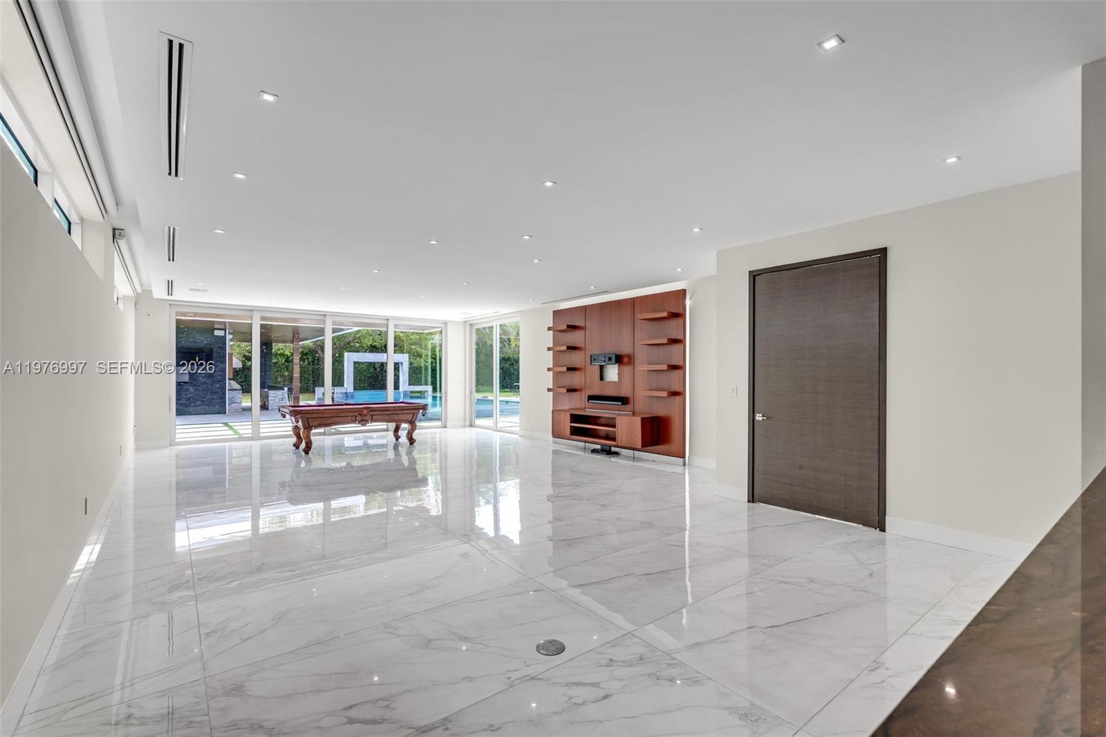 RIDGELINE ESTATES - Residential