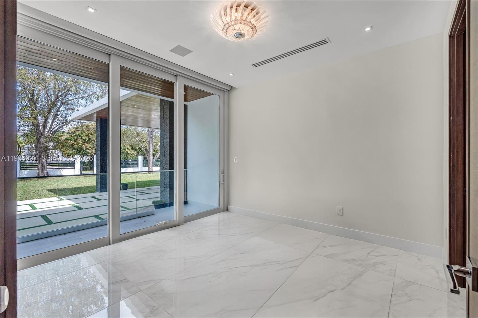 RIDGELINE ESTATES - Residential