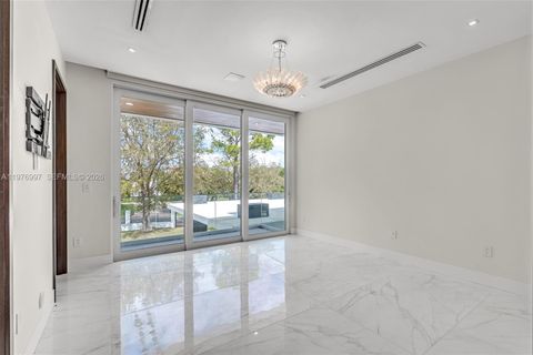 Tiny photo for 6300 SW 126th St, Pinecrest, FL 33156 (MLS # A11976997)