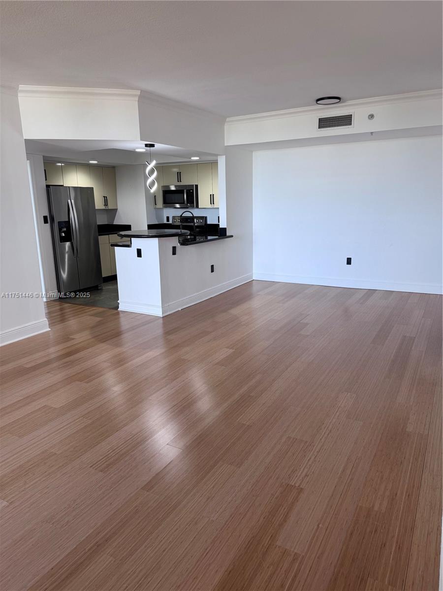 WAVERLY AT LAS OLAS CONDO - Residential