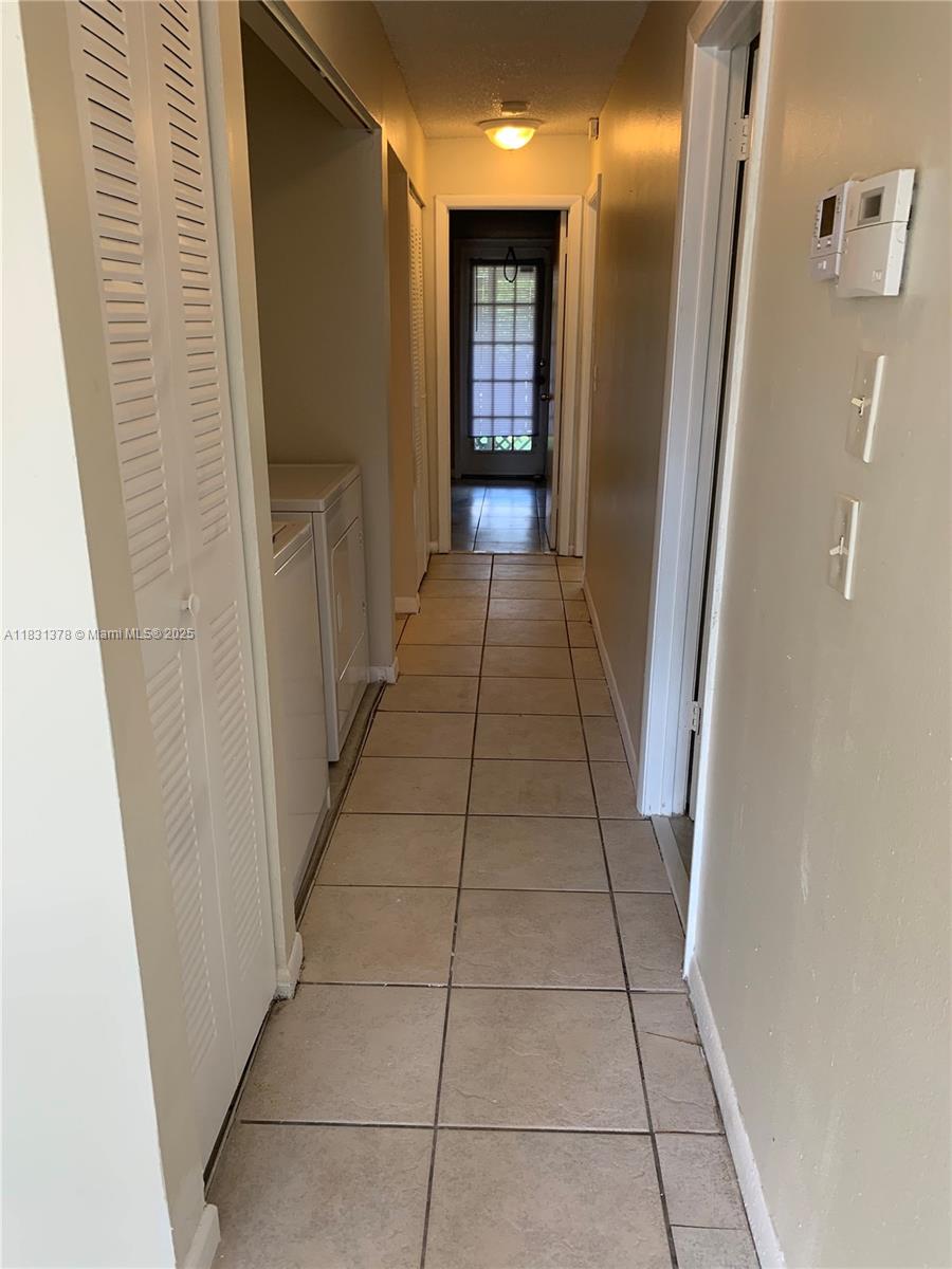 SOUTH SHORE 4 OF WELLINGT - Residential Lease