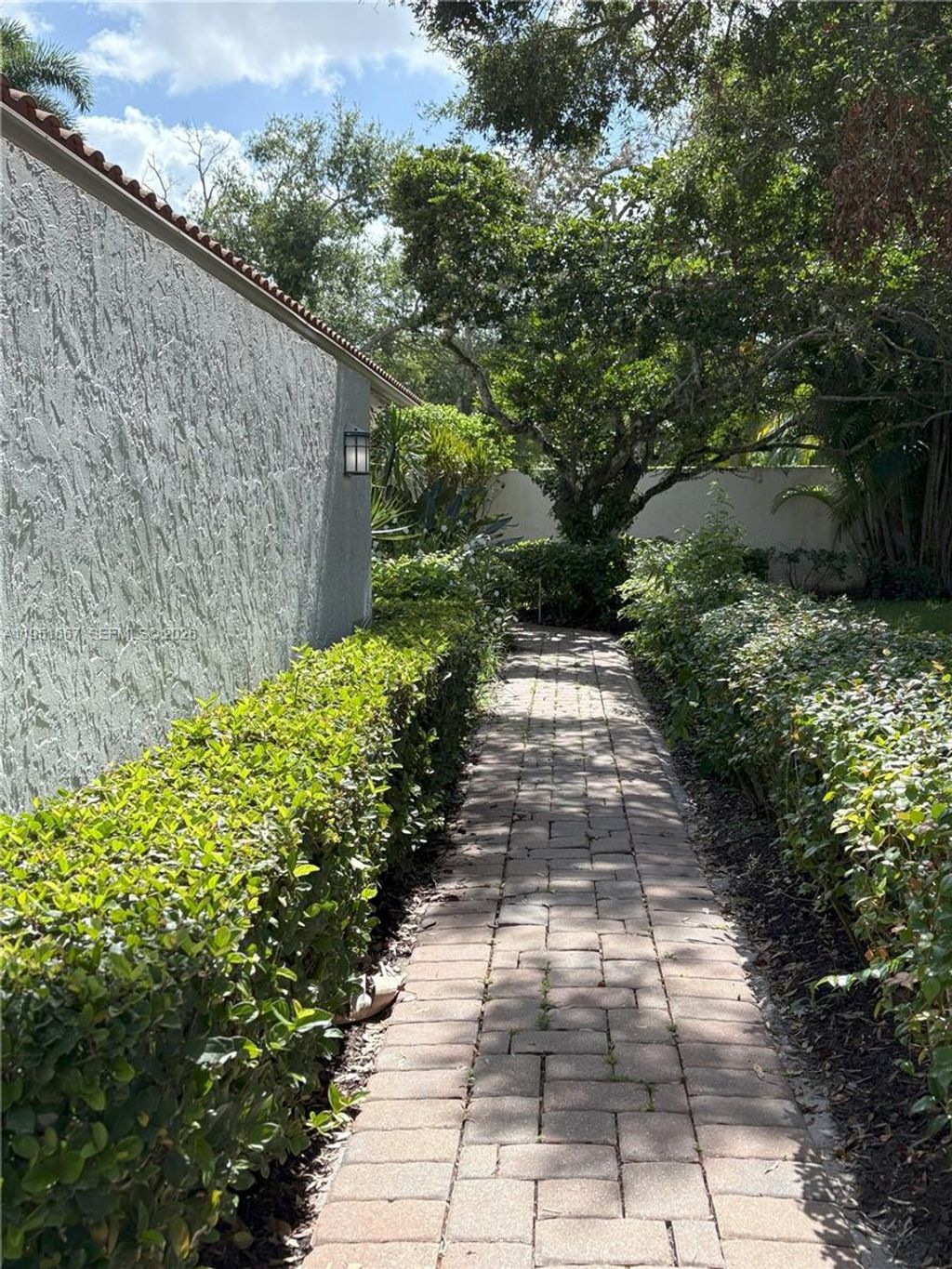 Photo of 2538 Windsor Way Ct #NA, Wellington, FL 33414 (MLS # A11951667)