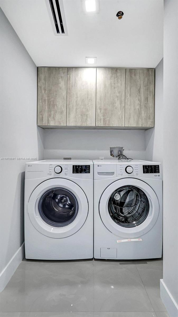 1000 ISL BLVD WILLIAMS IS - Residential