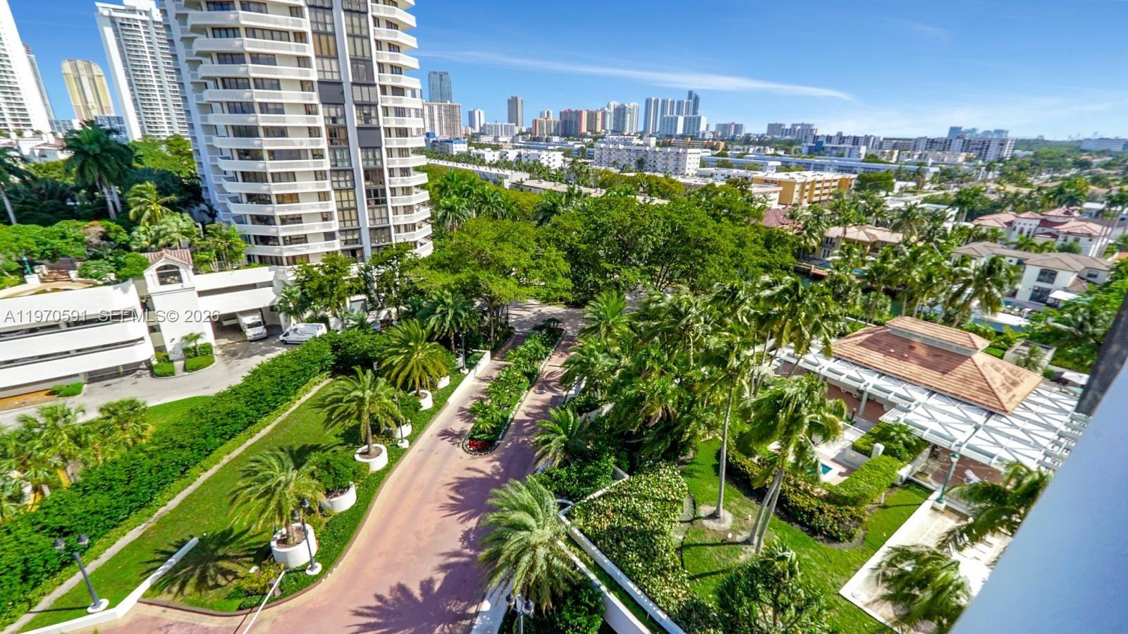 1000 ISL BLVD WILLIAMS IS - Residential