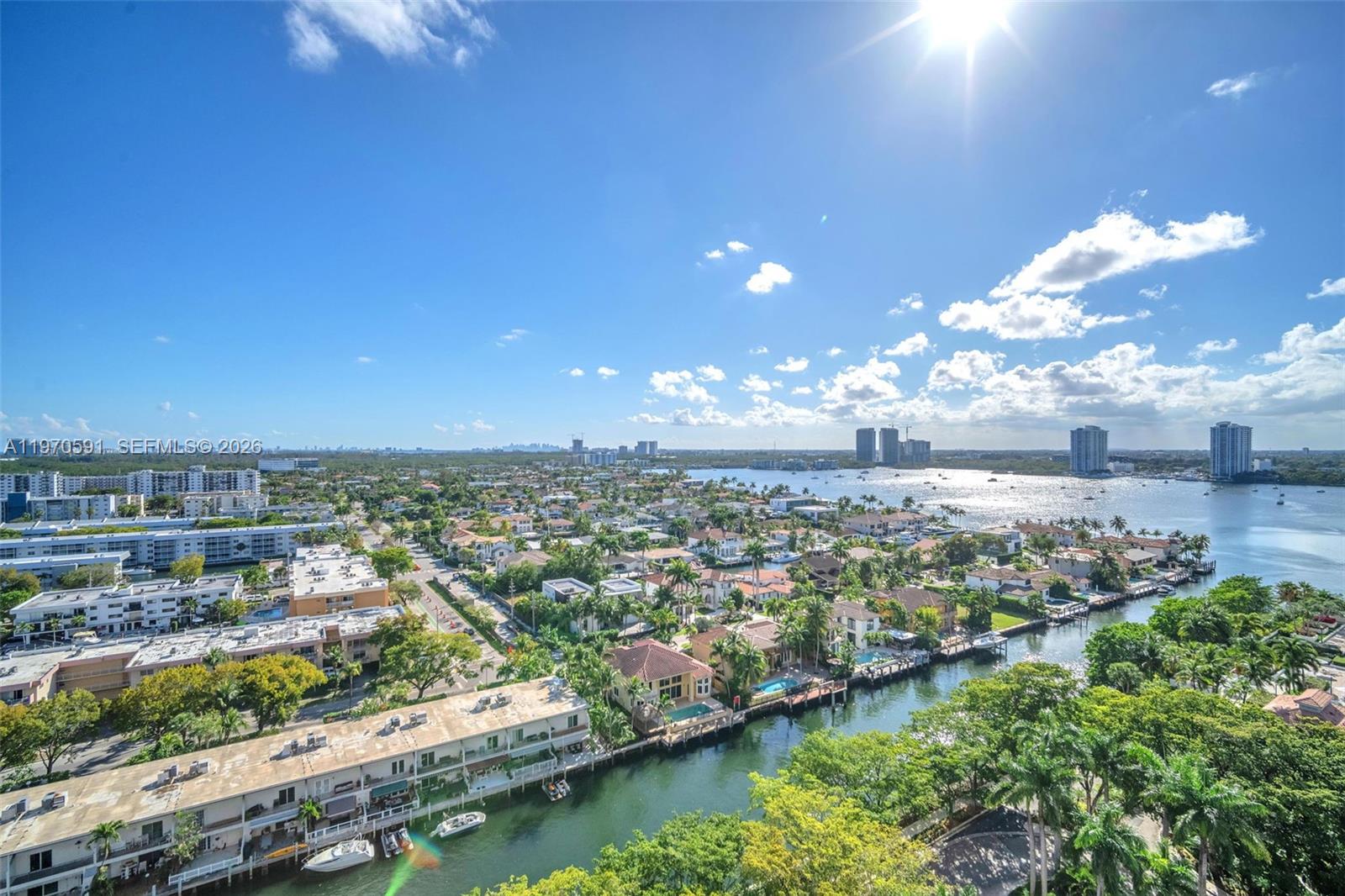 1000 ISL BLVD WILLIAMS IS - Residential