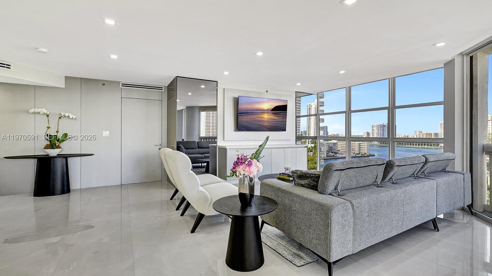 1000 ISL BLVD WILLIAMS IS - Residential