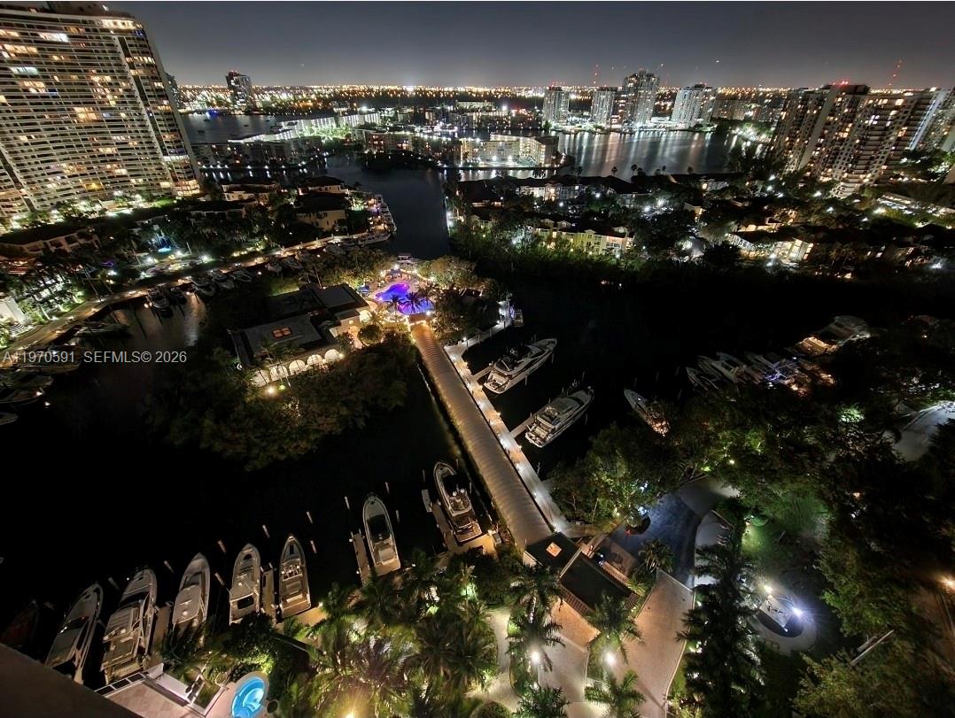 1000 ISL BLVD WILLIAMS IS - Residential