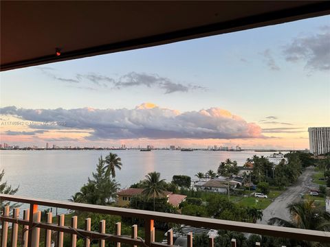  Miami FL 33181