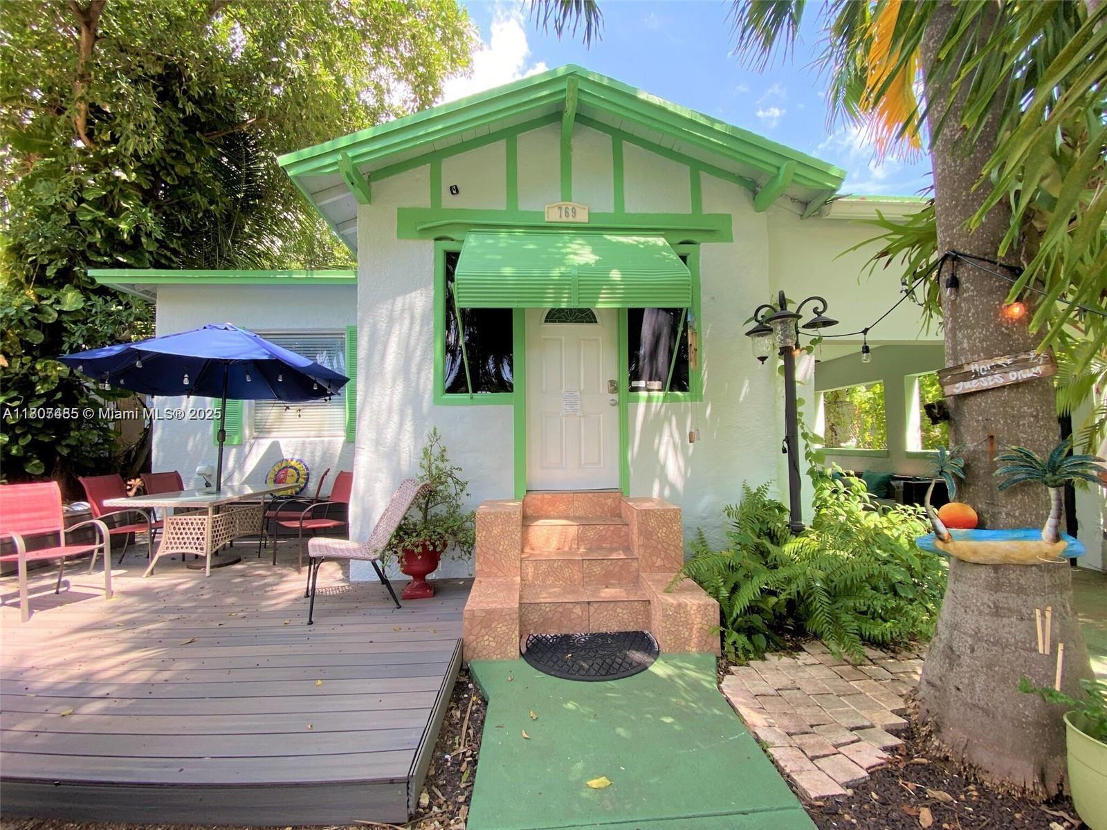Rental Property at 769 Nw 10th St 4, Miami, Broward County, Florida - Bedrooms: 2 
Bathrooms: 1  - $2,100 MO.