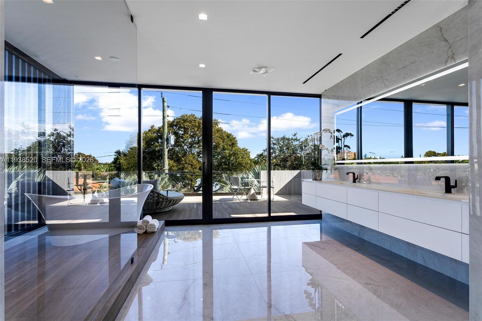 CORONADO HARBOR - Residential