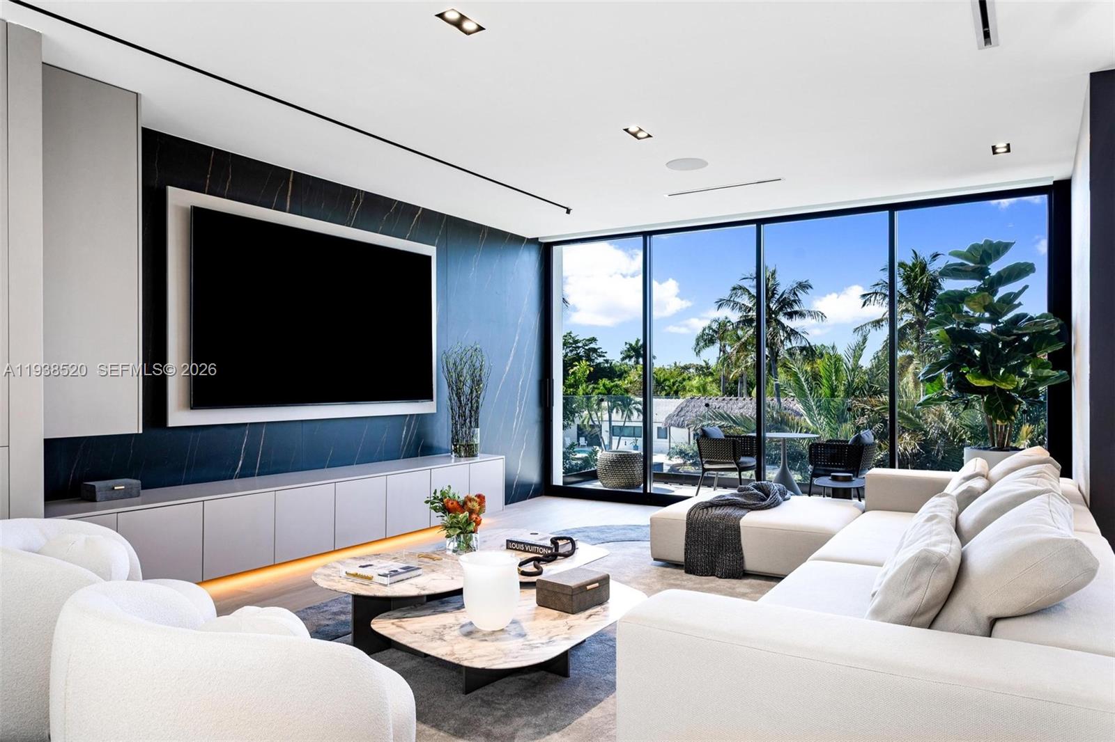 CORONADO HARBOR - Residential