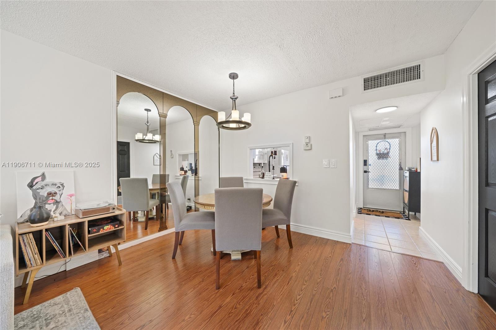 FICUS GARDENS CONDO - Residential